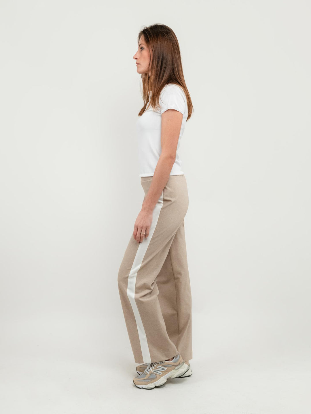 PANTALONE A PALAZZO BEIGE CON INSERTI LATERALI PANNA