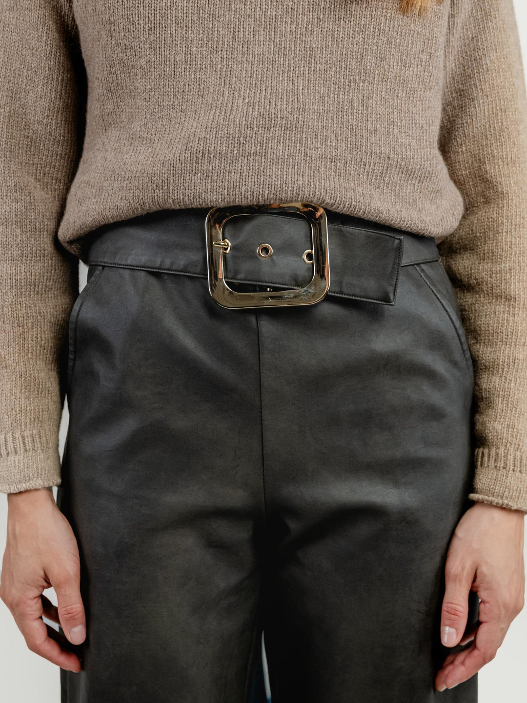 PANTALONE A PALAZZO IN ECOPELLE TESTA MORO