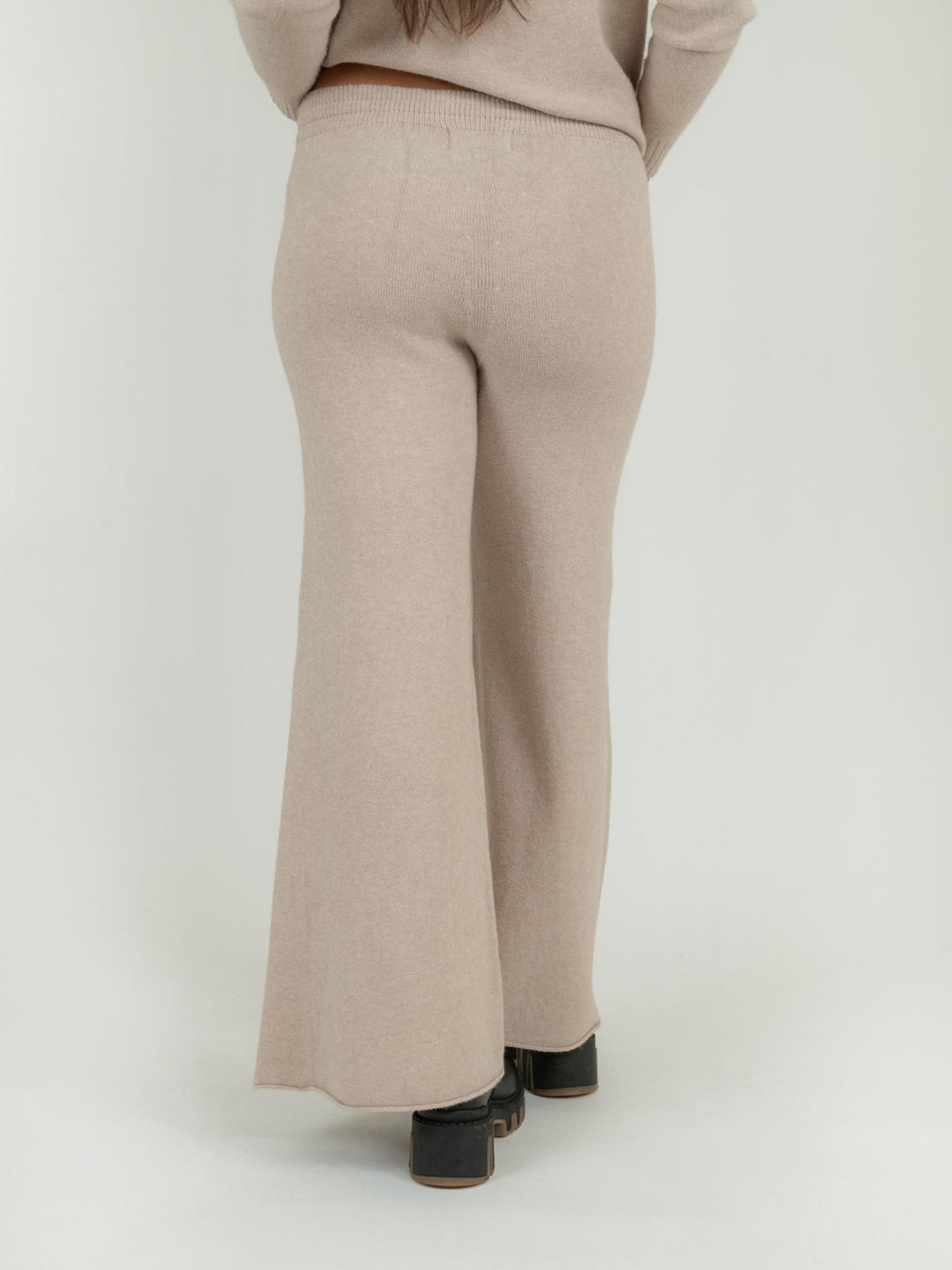 PANTALONE A PALAZZO IN MAGLIA BEIGE