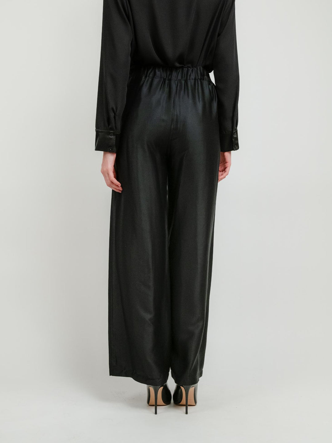 PANTALONE A PALAZZO IN RASO NERO