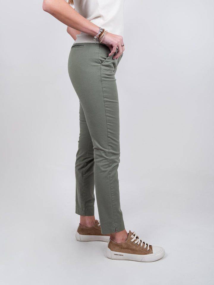 PANTALONE A SIGARETTA COLOR SALVIA IN COTONE