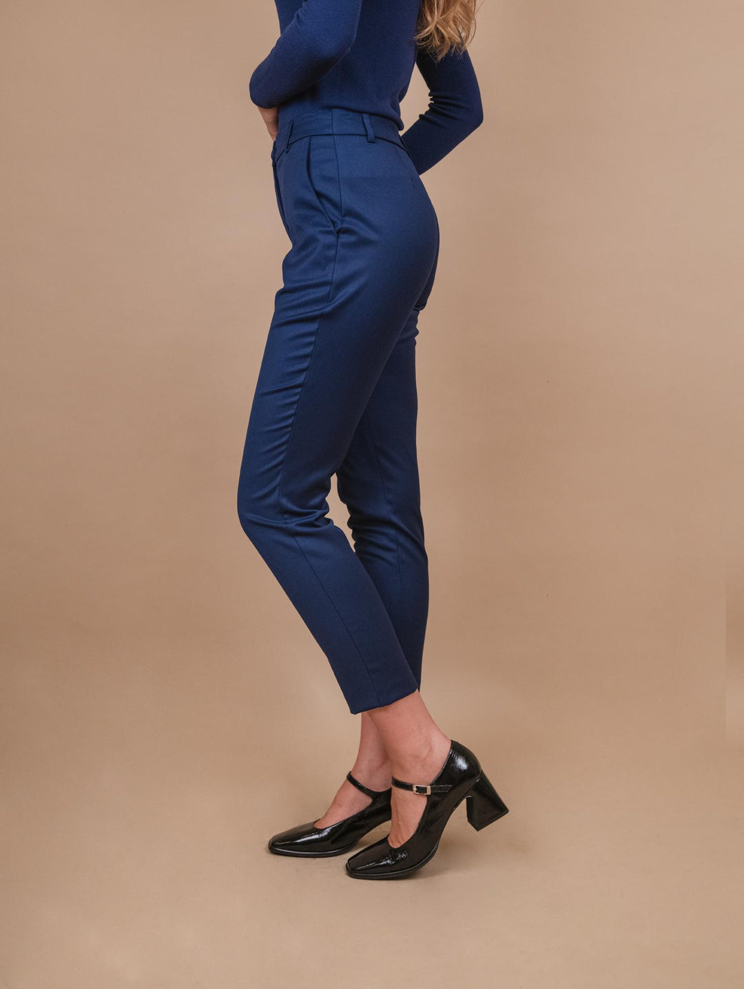PANTALONE A SIGARETTA IN TESSUTO BLU