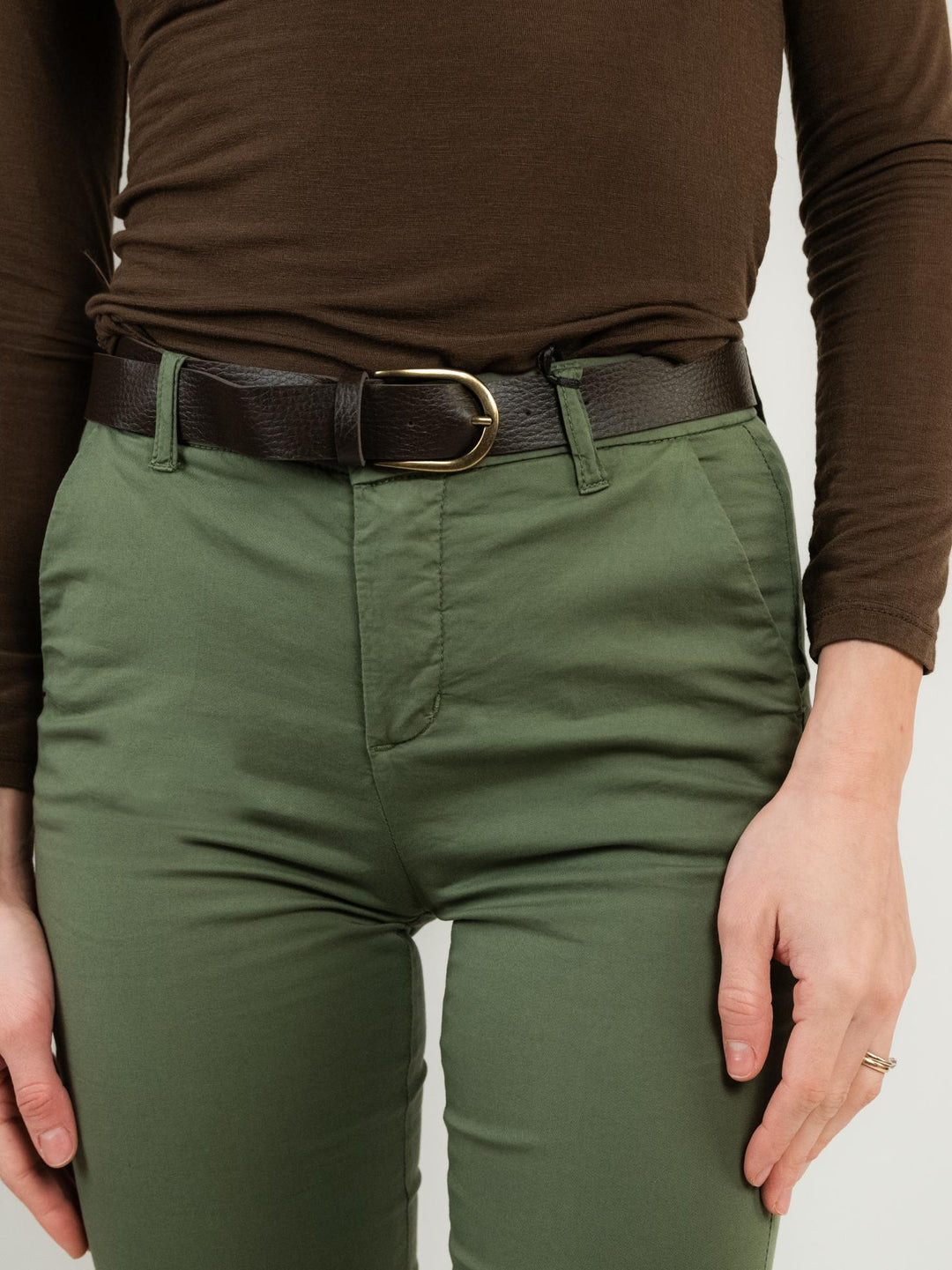 PANTALONE A TROMBETTA IN COTONE VERDE MILITARE