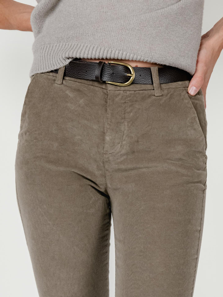 PANTALONE A TROMBETTA IN VELLUTO TORTORA