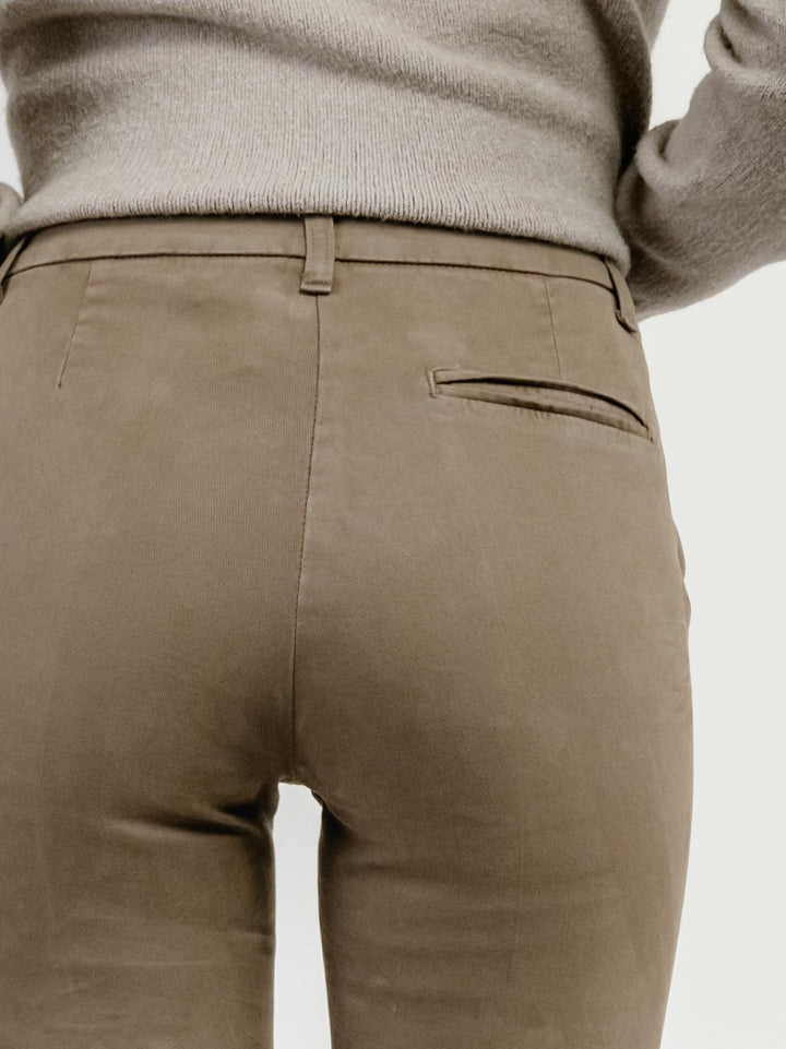 PANTALONE A ZAMPA IN COTONE TORTORA