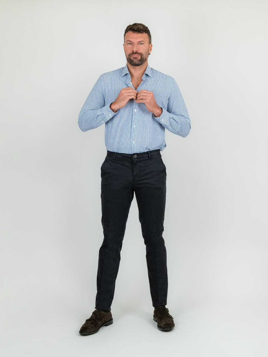 PANTALONE BLU CON TASCHE A FILO