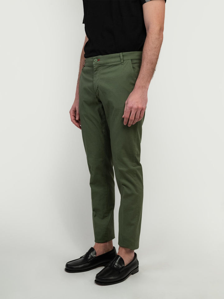 PANTALONE CHINOS CON TRAMA MICRO FANTASIA COLOR SALVIA