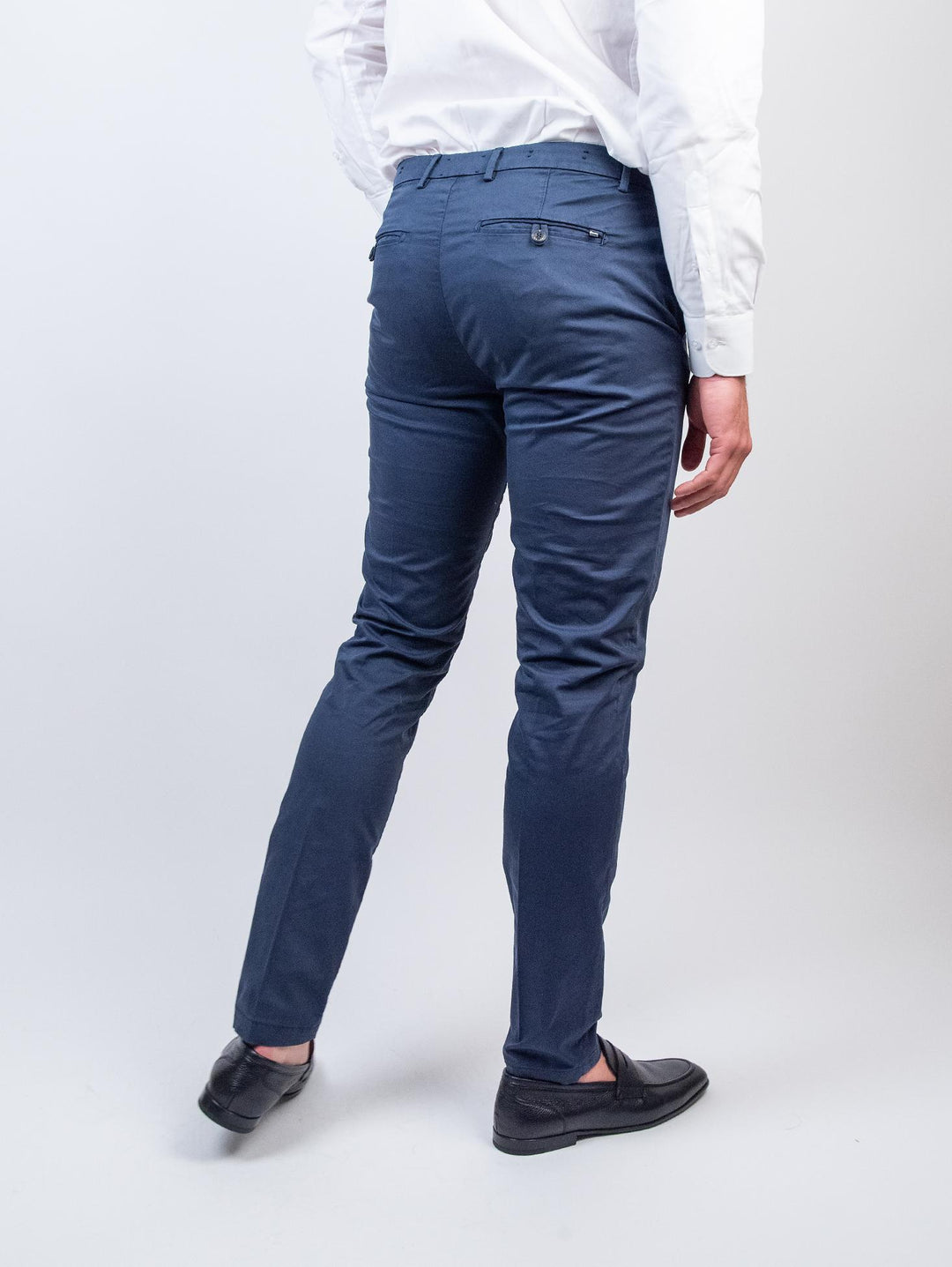 PANTALONE CHINOS IN COTONE COLOR BLU