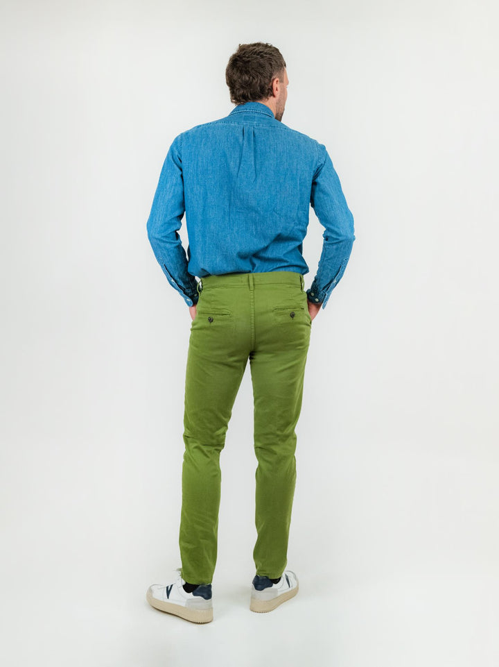 PANTALONE CHINOS VERDE