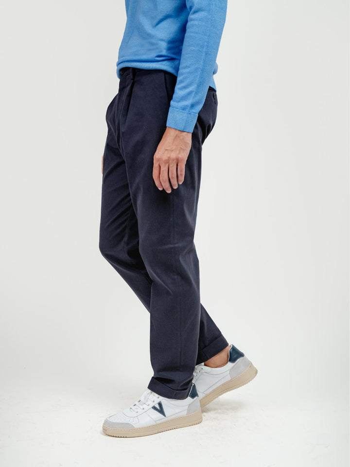 PANTALONE CON PENCES IN COTONE BLU NAVY