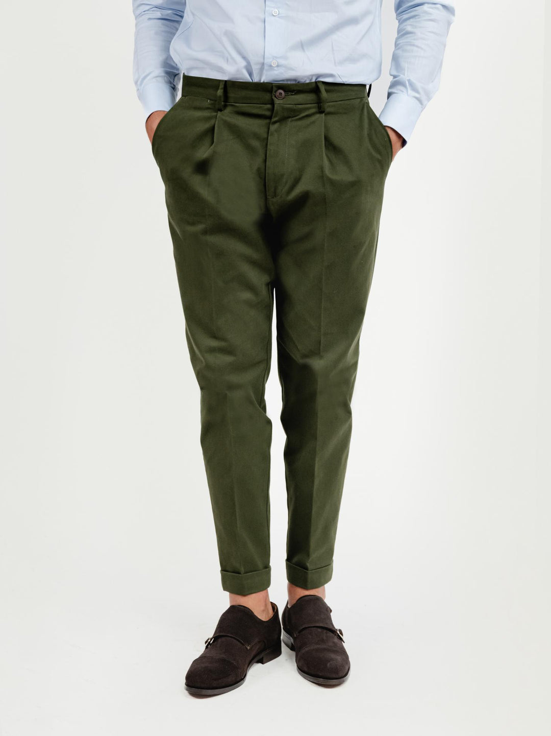 PANTALONE CON PENCES IN COTONE VERDE