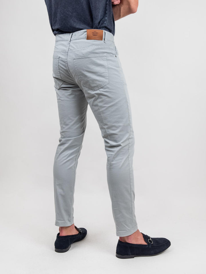 Pantalone cinque tasche in cotone grigio perla