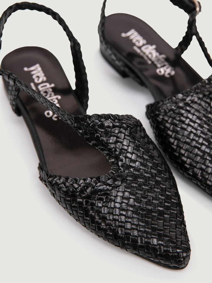SANDALO BASSO IN PELLE INTRECCIATA NERO