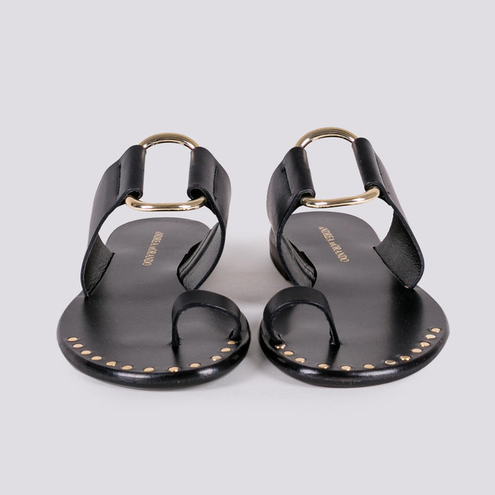 SANDALO CON APPLICAZIONE CERCHIO