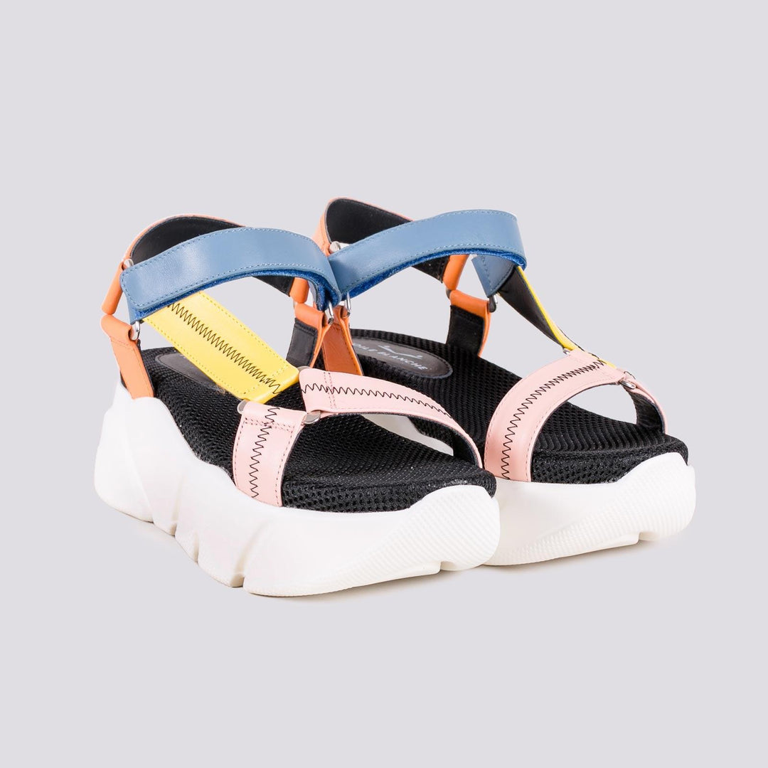 SANDALO IN VITELLO COLORATO CON SUOLA CHUNKY