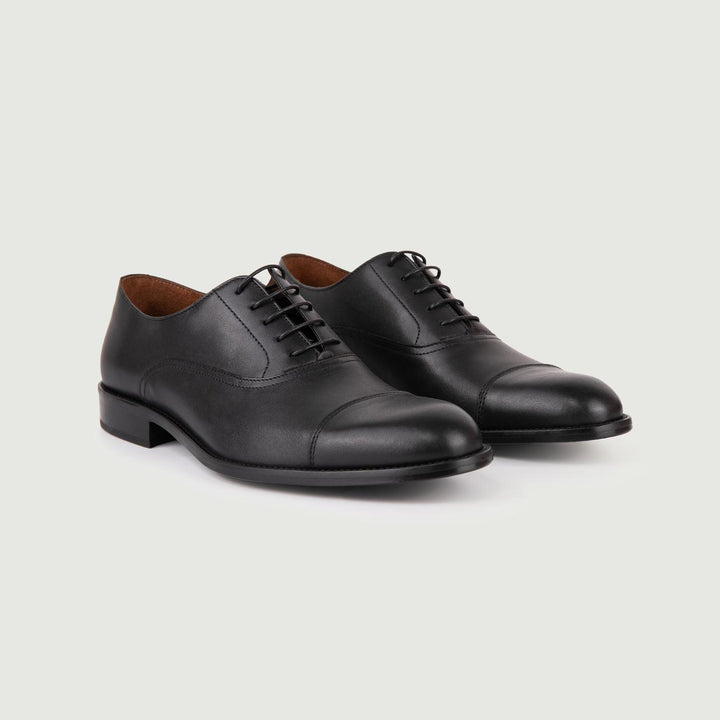 SCARPA ELEGANTE STRINGATA NERA