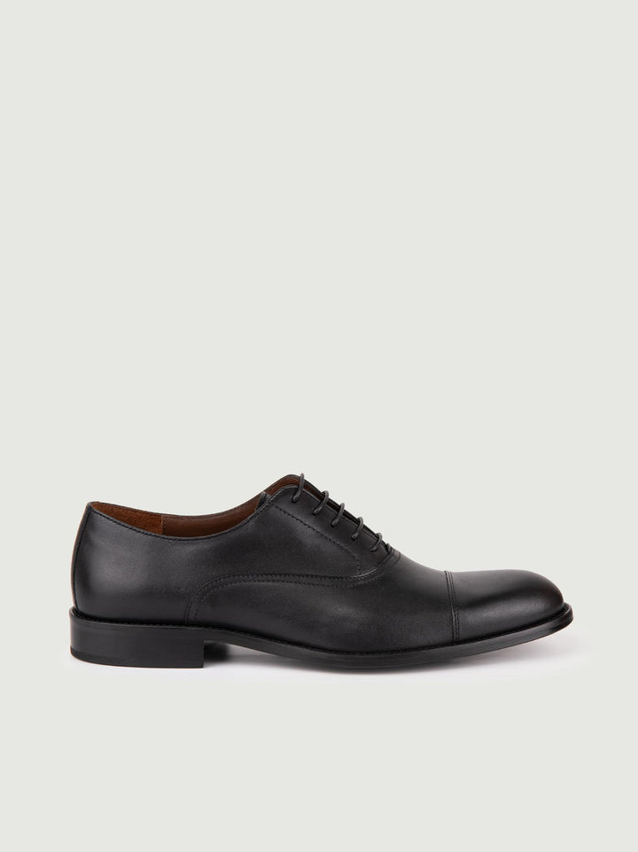 SCARPA ELEGANTE STRINGATA NERA