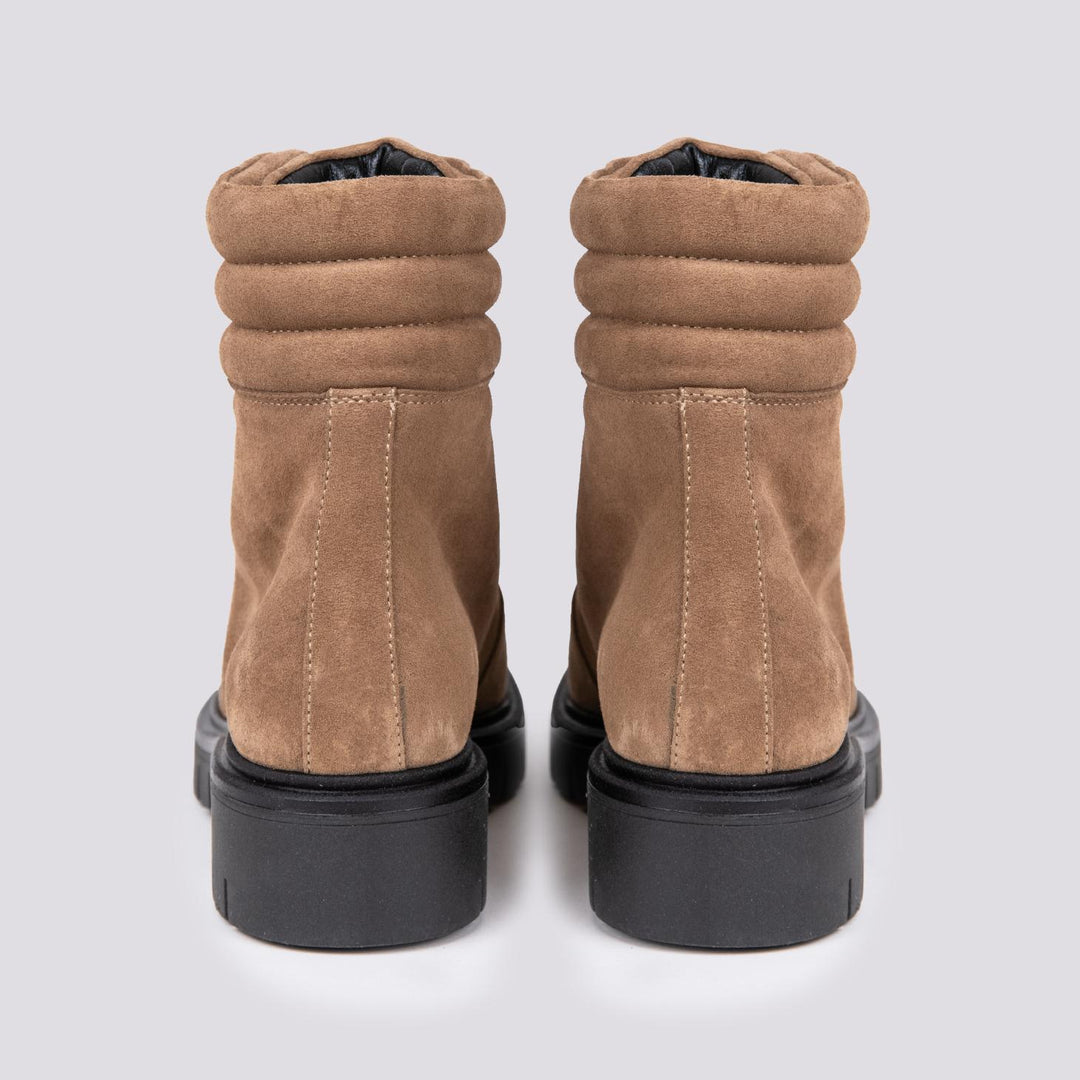 SCARPONCINO ALTO CON ALLACCIO TREKKING IN CAMOSCIO BEIGE