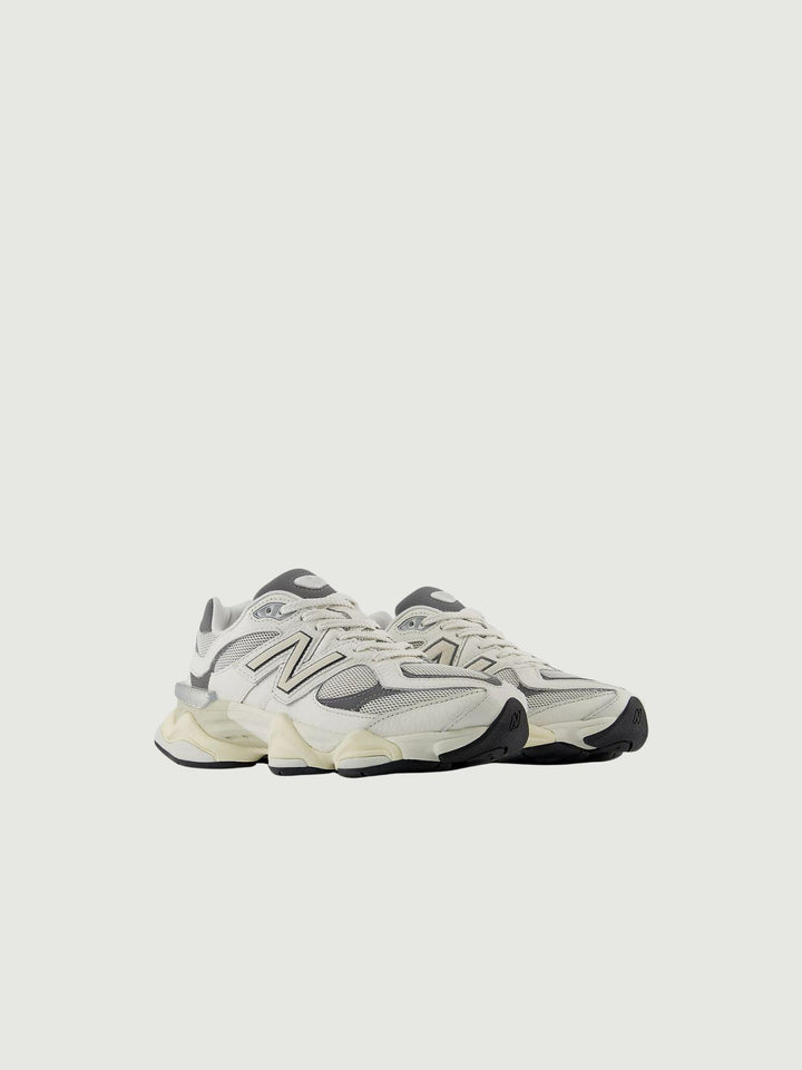SNEAKER 9060 BIANCO E GRIGIO