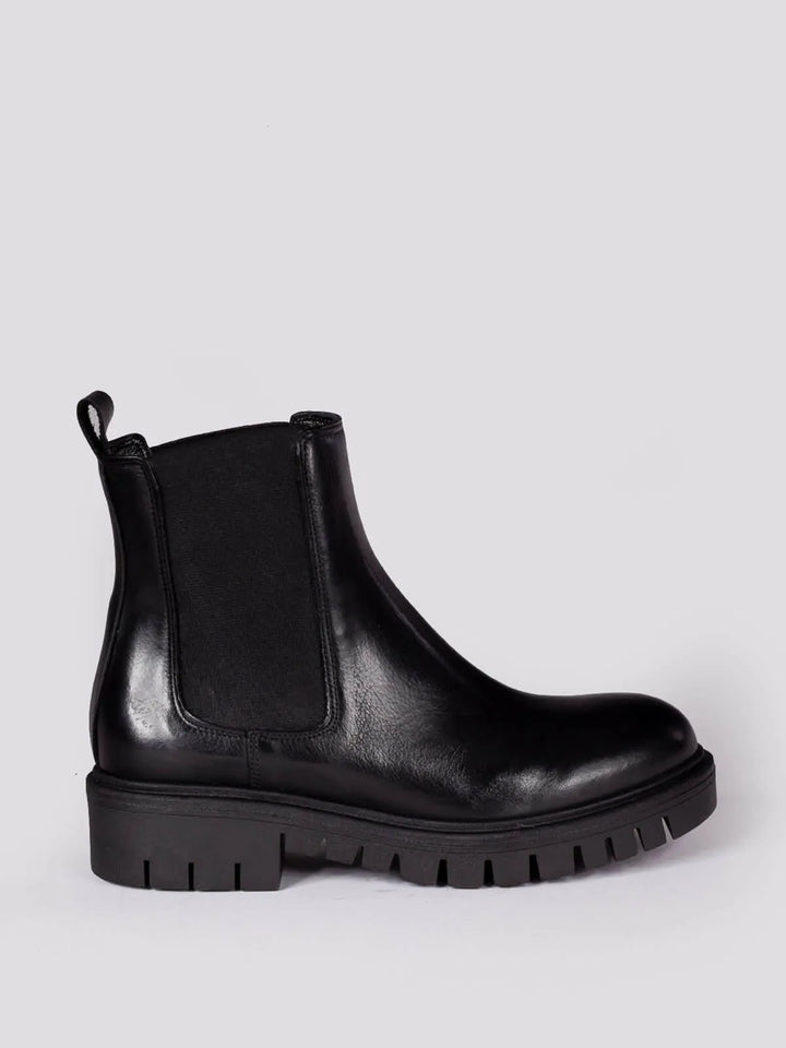 STIVALETTO BEATLES CON CARRO ARMATO