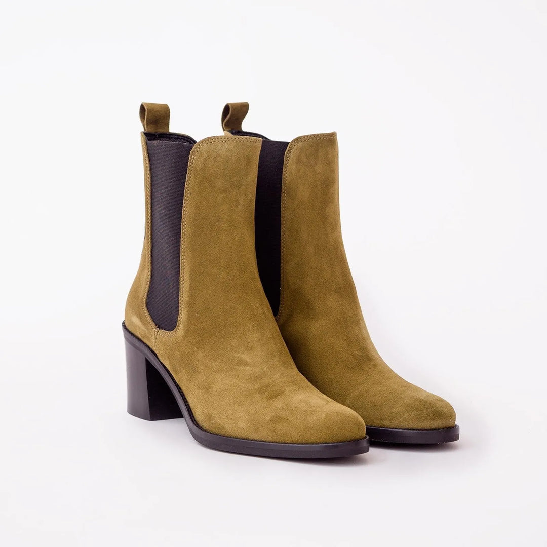 STIVALETTO BEATLES IN CAMOSCIO