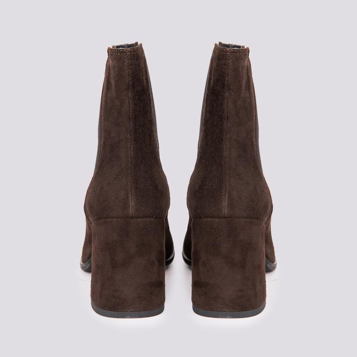 STIVALETTO CON ELASTICI IN CAMOSCIO marrone