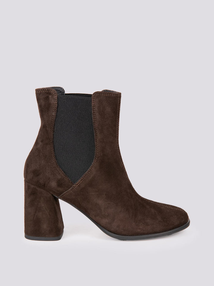 STIVALETTO CON ELASTICI IN CAMOSCIO marrone