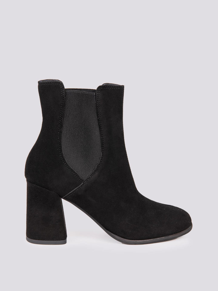 STIVALETTO CON ELASTICI IN CAMOSCIO nero