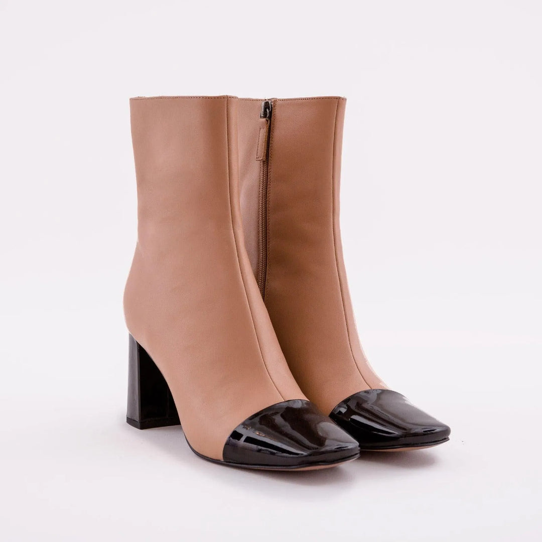 STIVALETTO IN PELLE E VERNICE