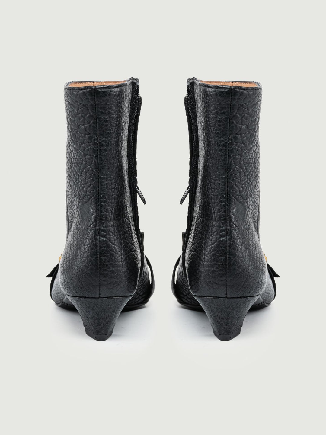 STIVALETTO IN PELLE MARTELLATA CON FRANGE NERO