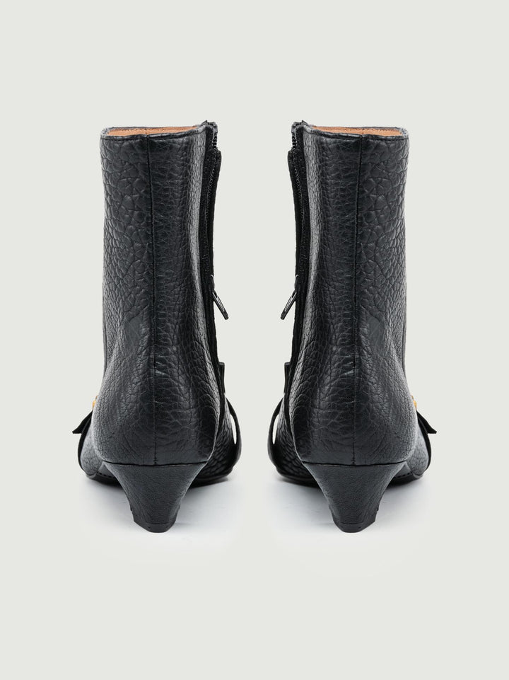 STIVALETTO IN PELLE MARTELLATA CON FRANGE NERO