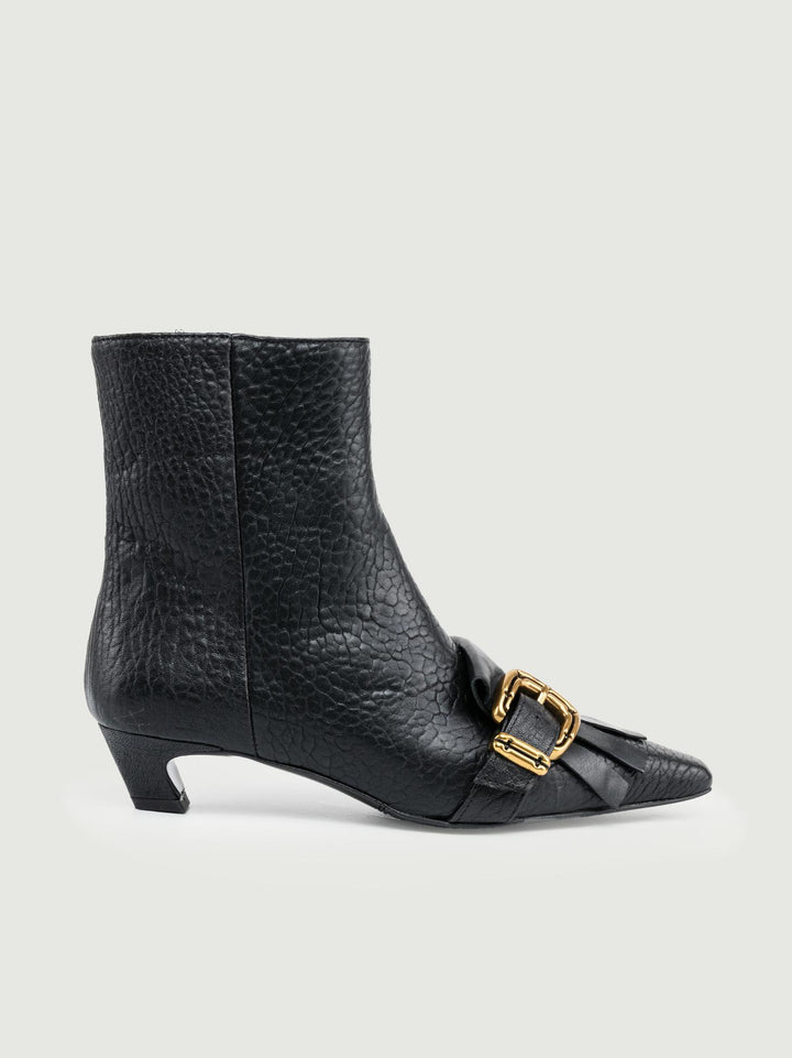 STIVALETTO IN PELLE MARTELLATA CON FRANGE NERO