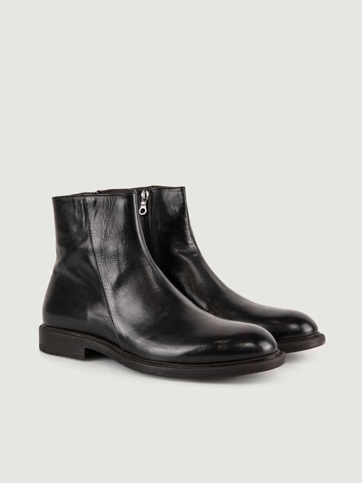STIVALETTO IN PELLE NERA