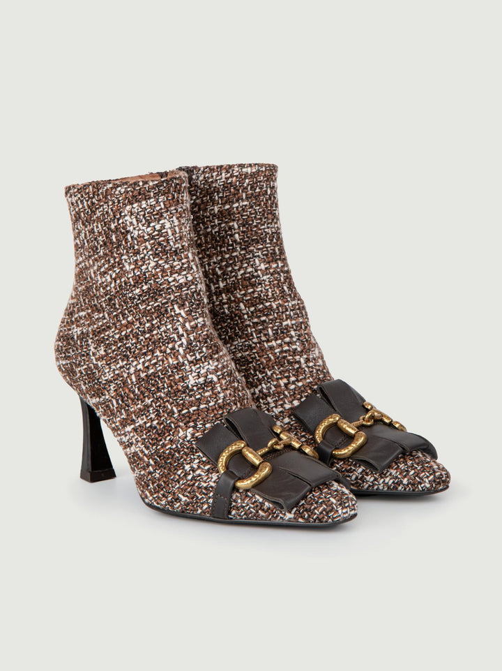 STIVALETTO IN TWEED MARRONE CON MORSETTO