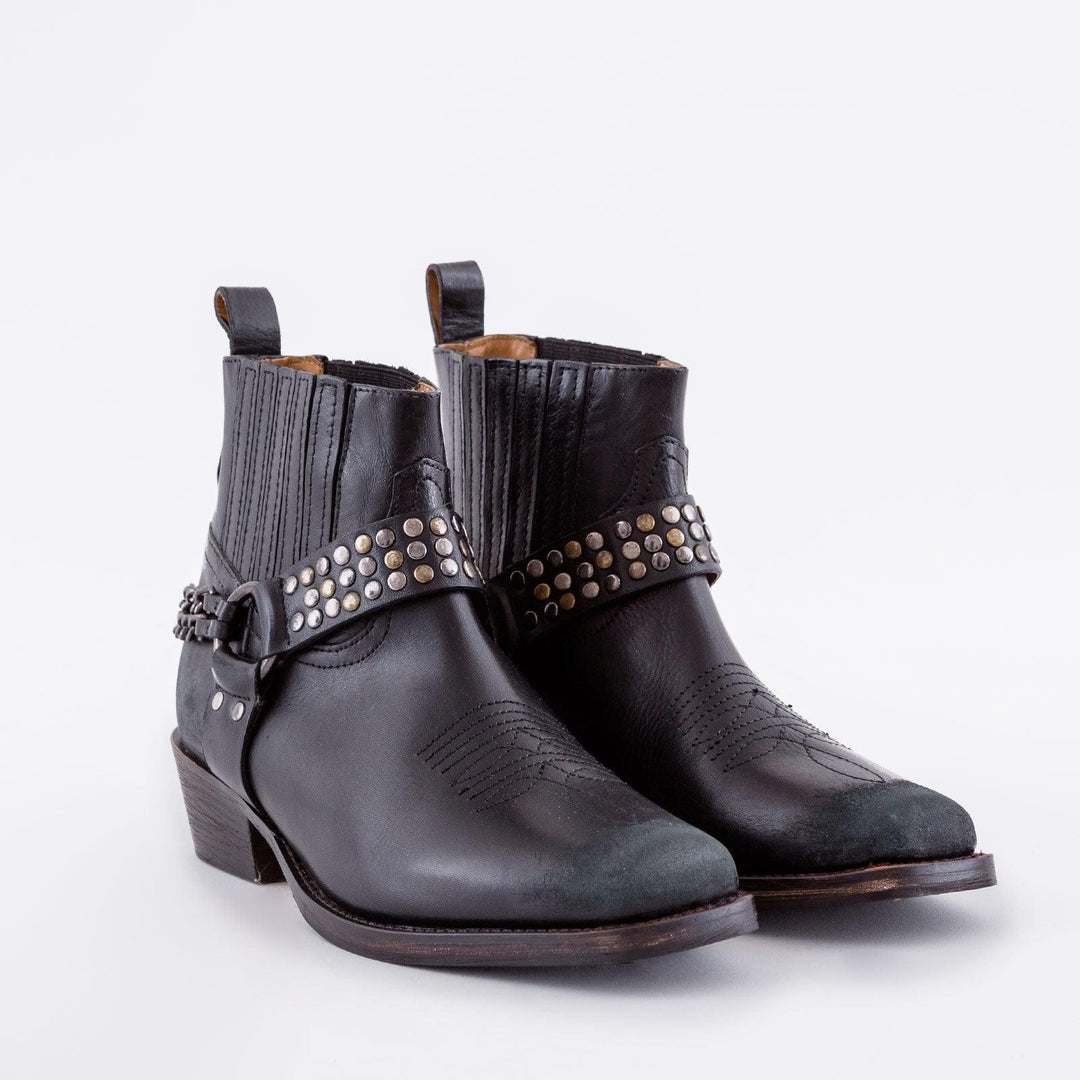 STIVALETTO TEXANO CON BORCHIE