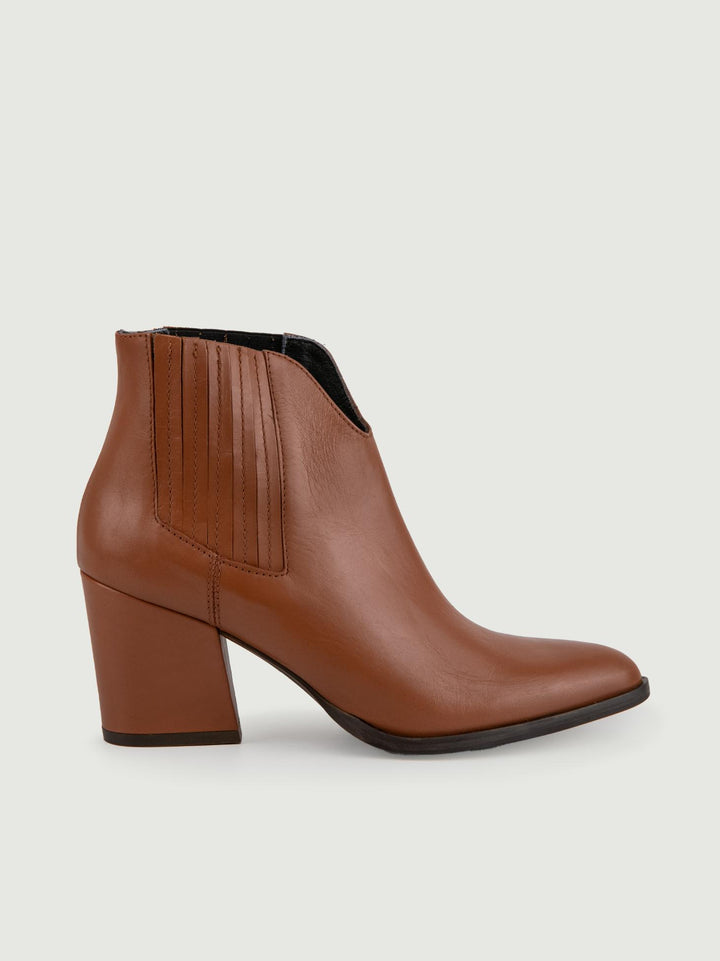 STIVALETTO TEXANO IN PELLE COLOR CUOIO CON SCOLLO