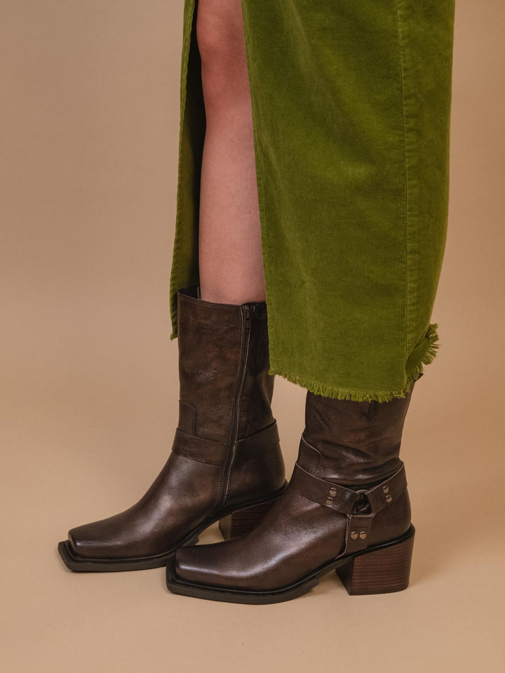 STIVALETTO TEXANO IN PELLE LAMINATA MARRONE