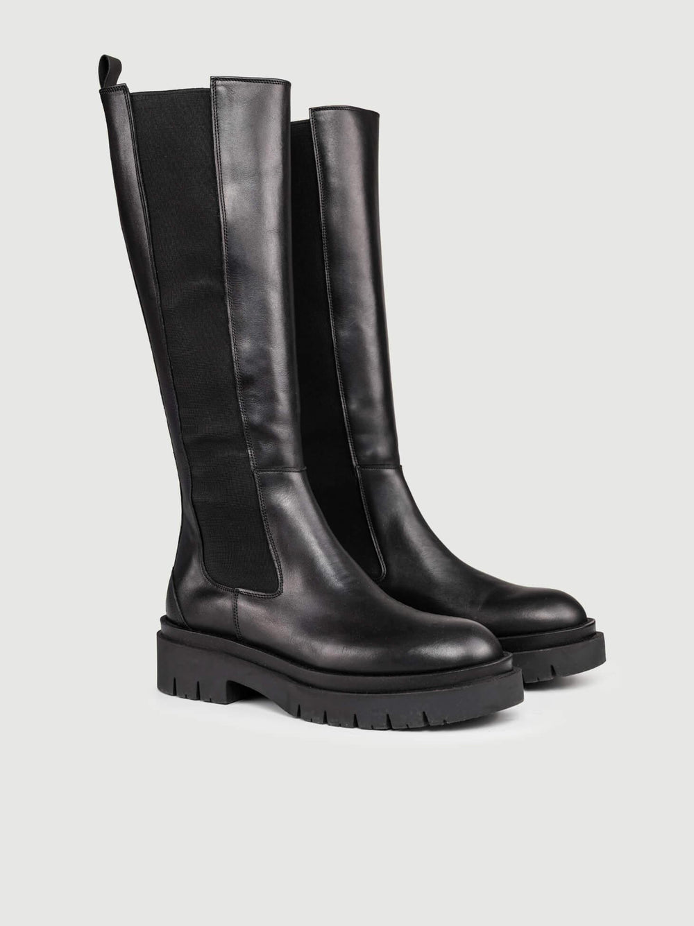 STIVALE CON INSERTI ELASTICI LATERALI