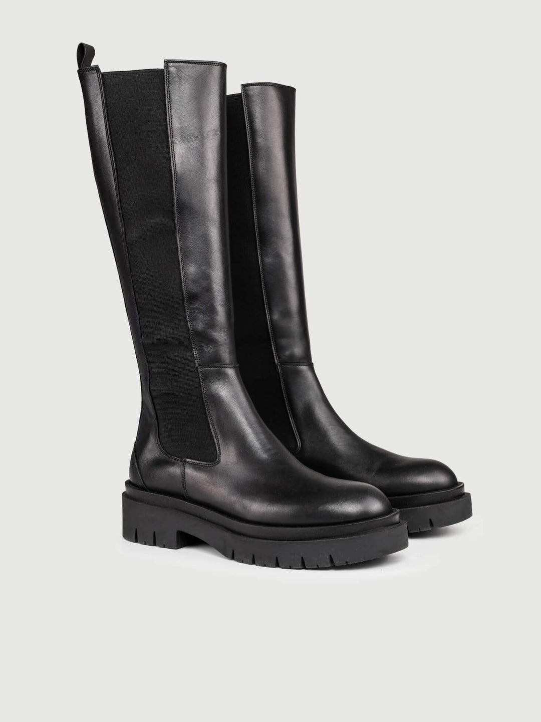 STIVALE CON INSERTI ELASTICI LATERALI