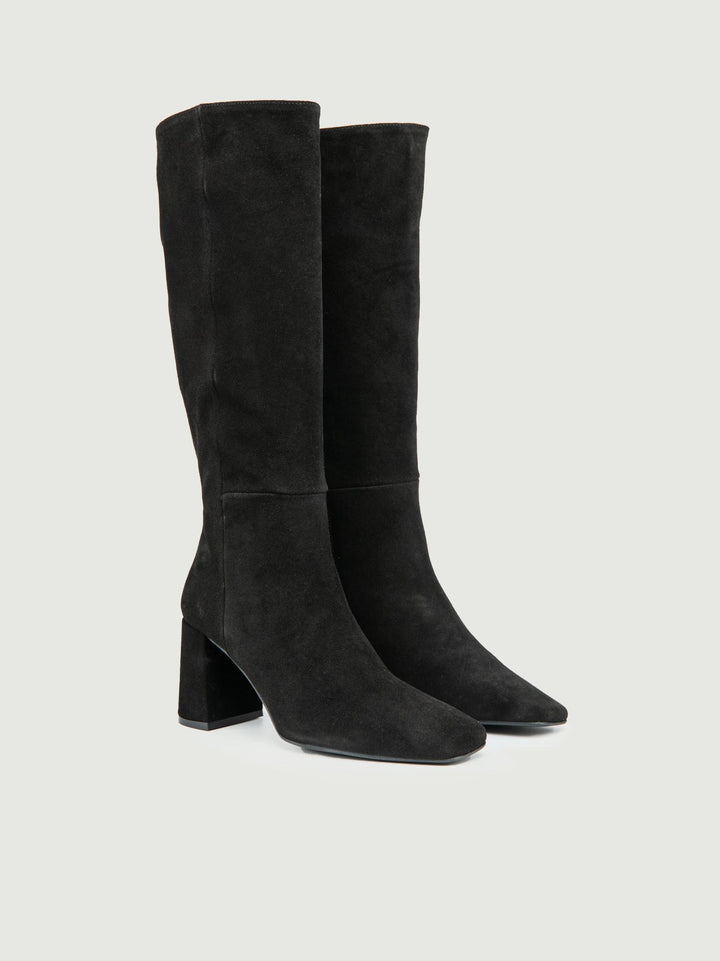 STIVALE IN CAMOSCIO NERO
