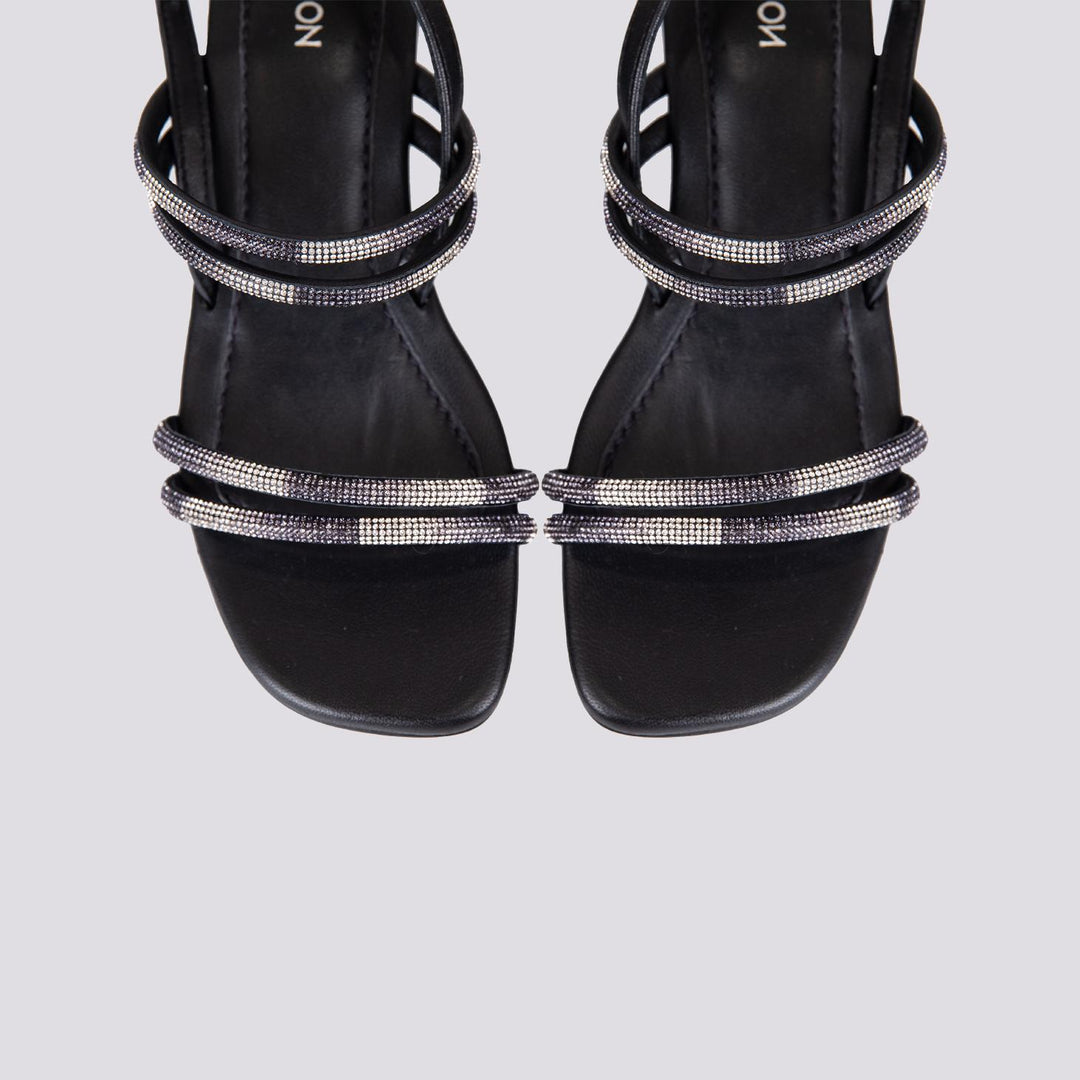 Sandalo gioiello in pelle nera con listini e strass