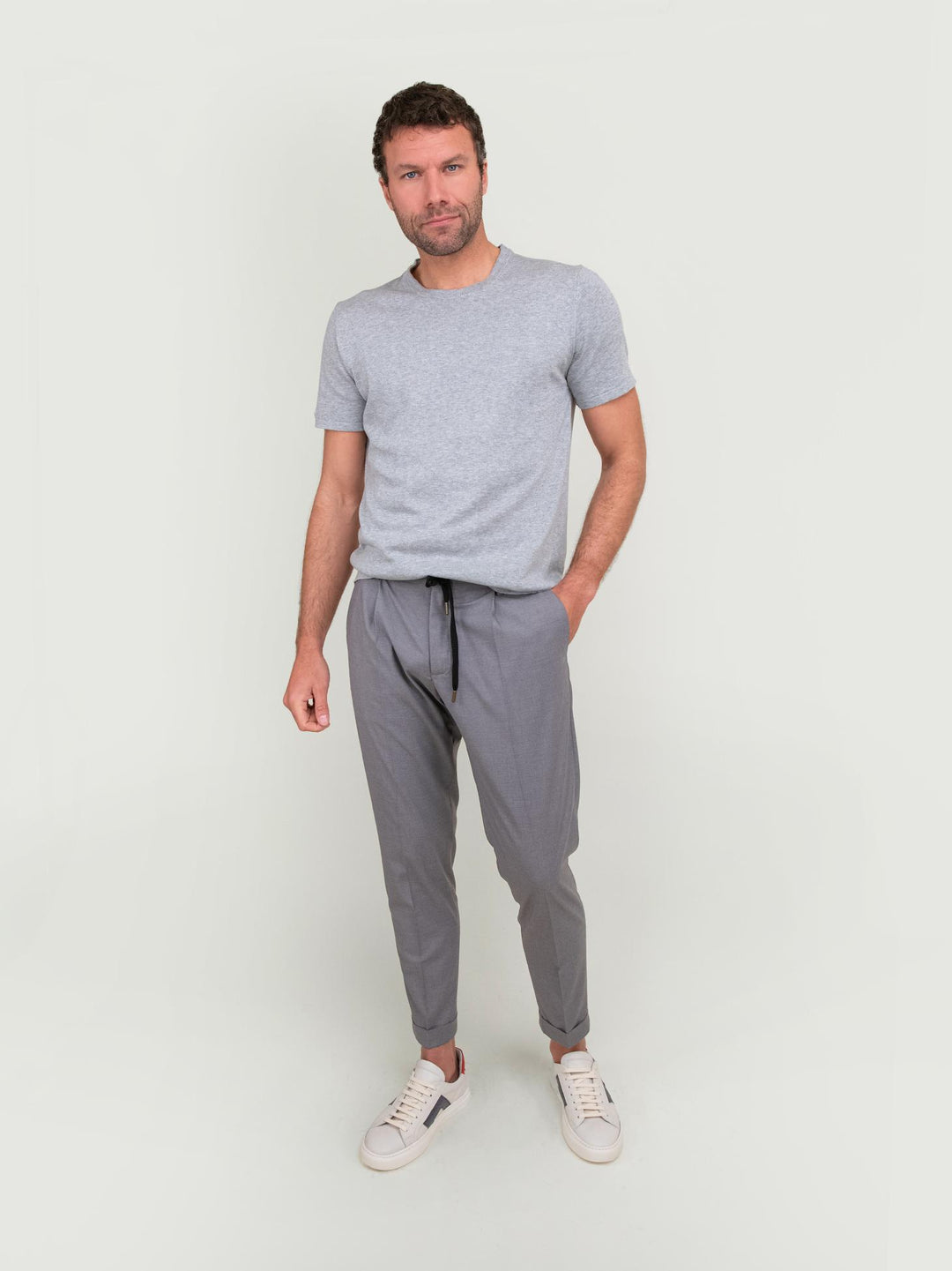 T-SHIRT GIROCOLLO IN MAGLIA DI COTONE GRIGIO