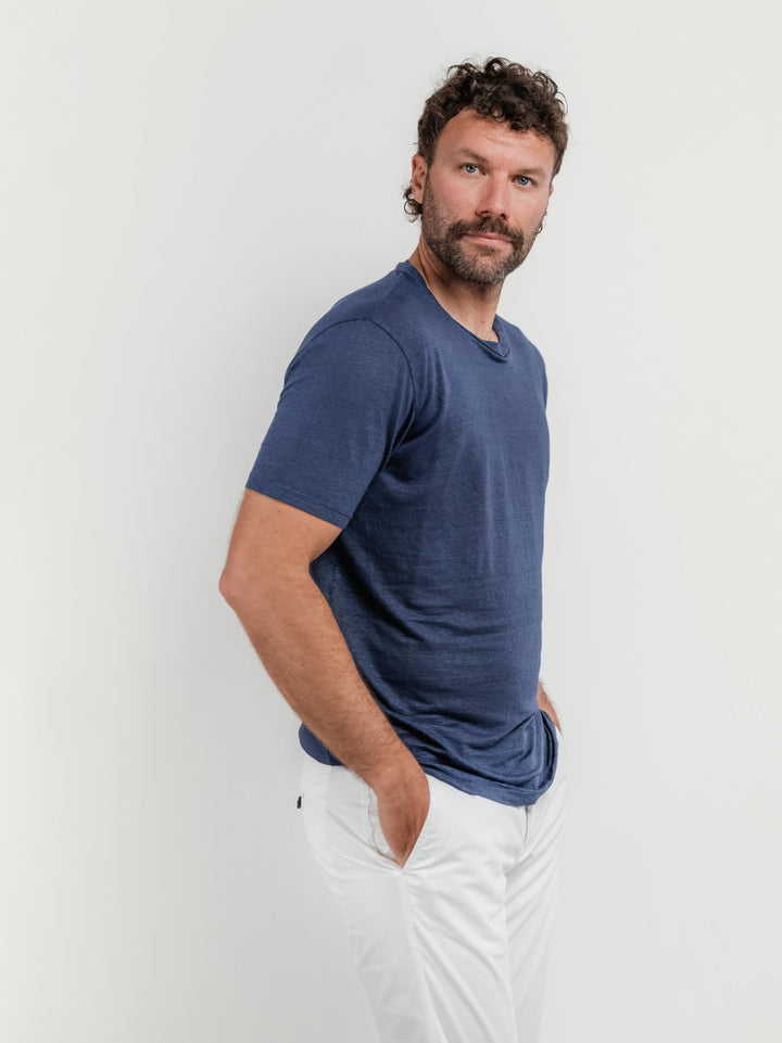 T-SHIRT IN LINO A GIROCOLLO BLU