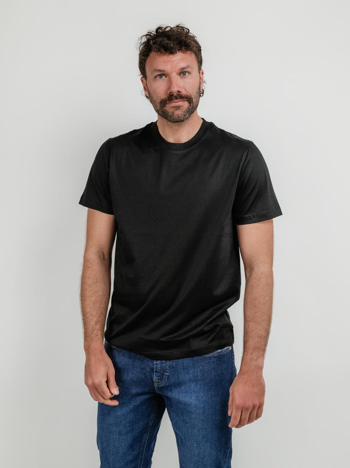 T-SHIRT NERA