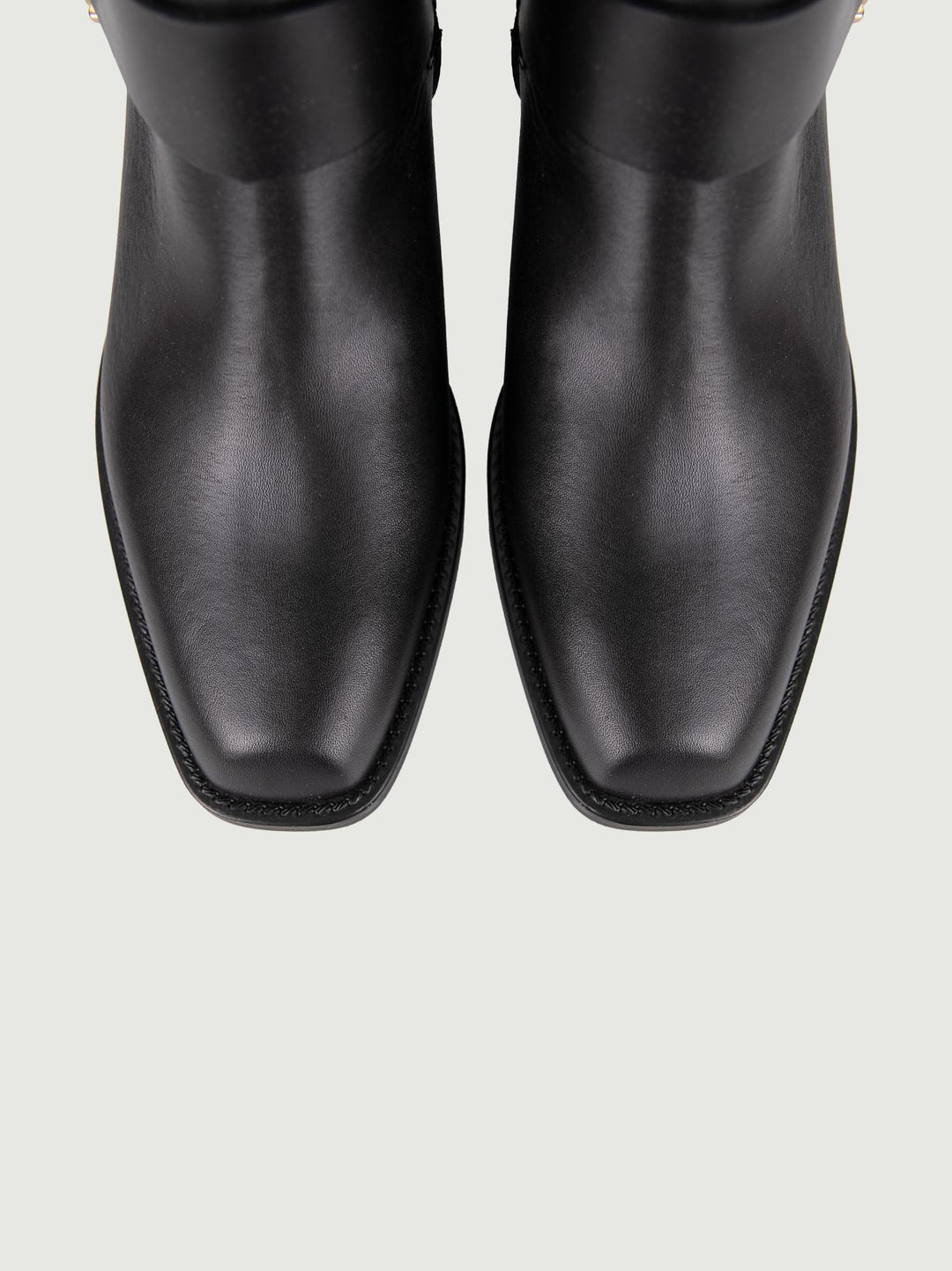 TEXANO IN PELLE NERA CON MORSETTO