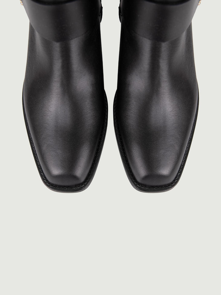 TEXANO IN PELLE NERA CON MORSETTO