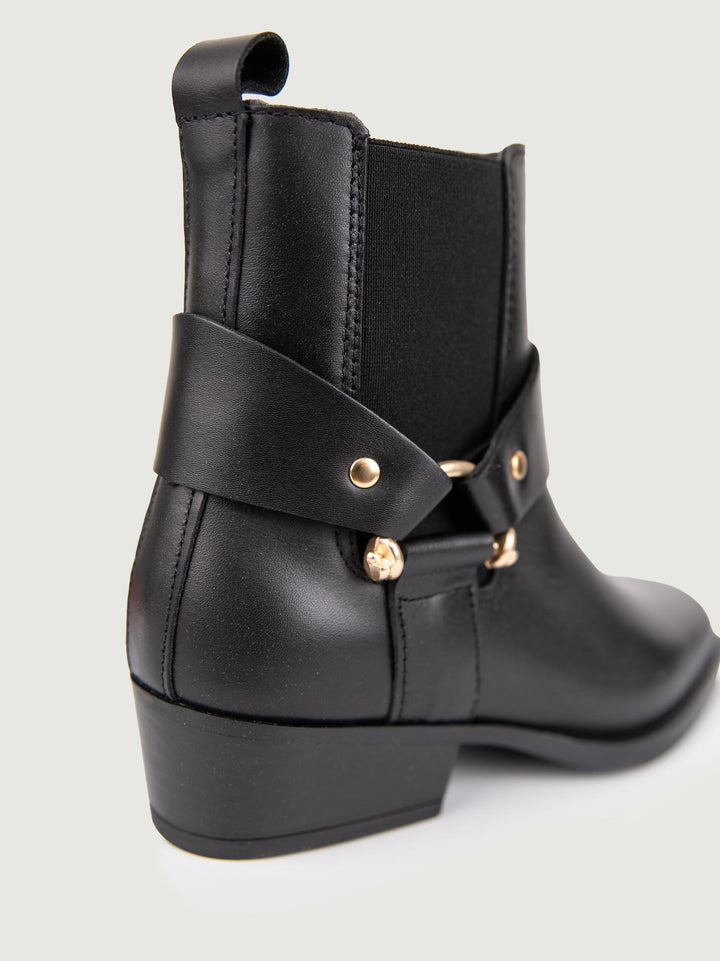 TEXANO IN PELLE NERA CON MORSETTO