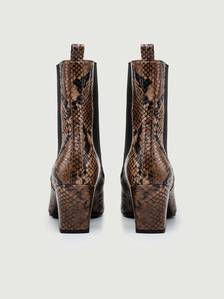 TRONCHETTO CON INSERTI ELASTICI E STAMPA PITONE MARRONE