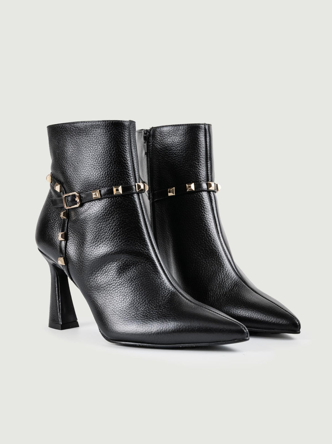 TRONCHETTO IN PELLE NERO CON BORCHIE