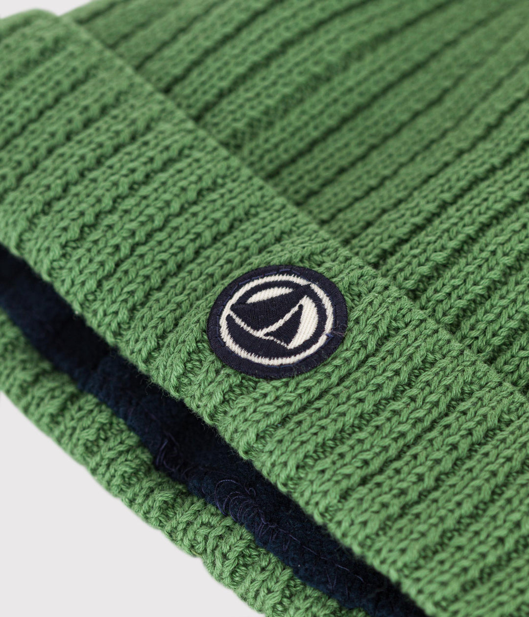Berretto bebè in maglia verde foderato in pile A0AUE 07 PETIT BATEAU 